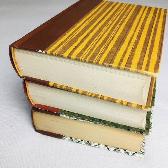 VINTAGE Books Bundle of 3 - Picture 8 of 9